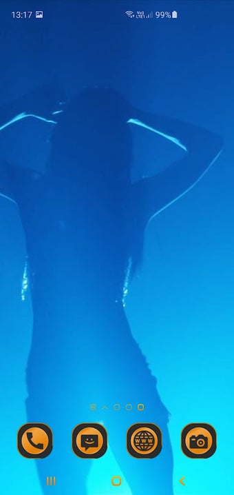 Mysterious Dancing Girl的第0张图片